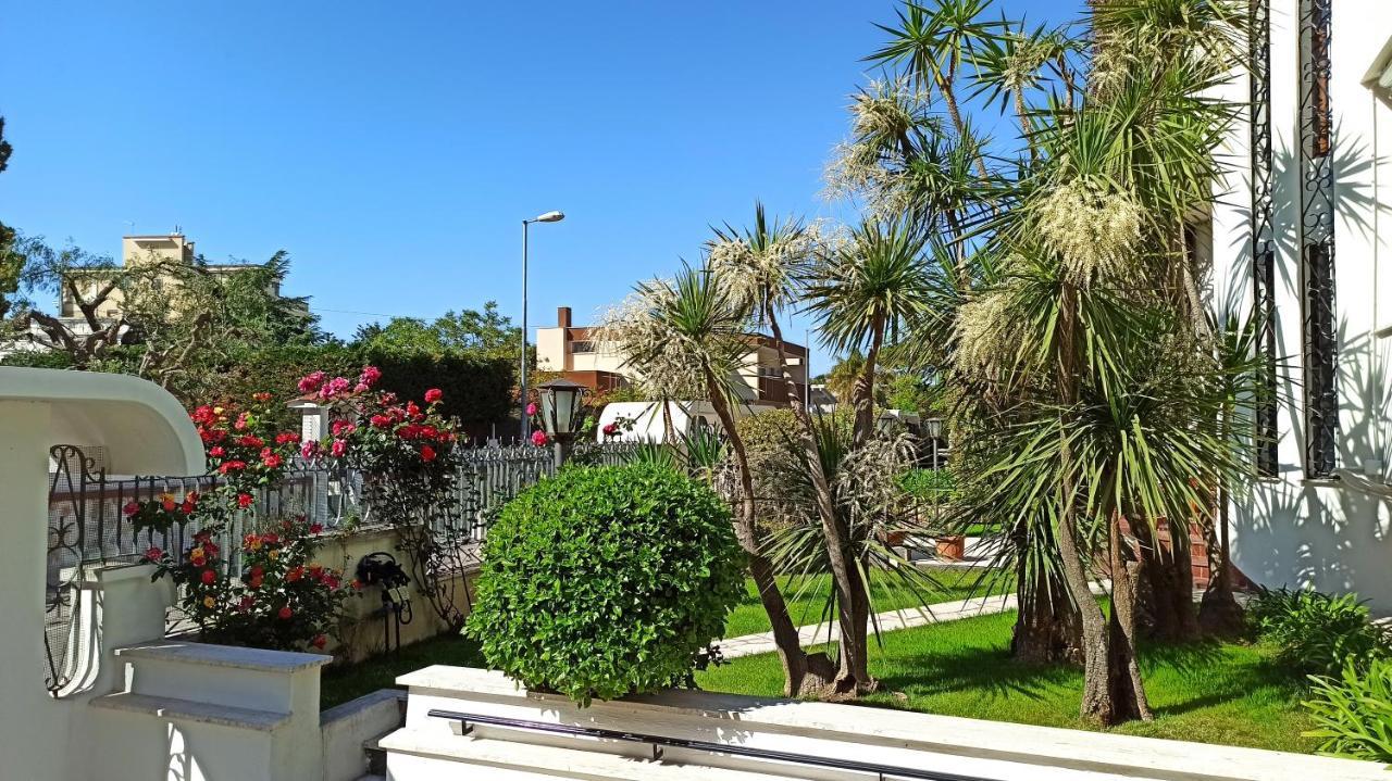 Villa Mary - Oroblu Trani Exterior photo